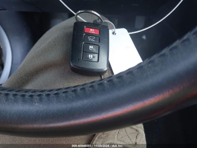 2T3JFREV3GW410955 Toyota RAV4 SE