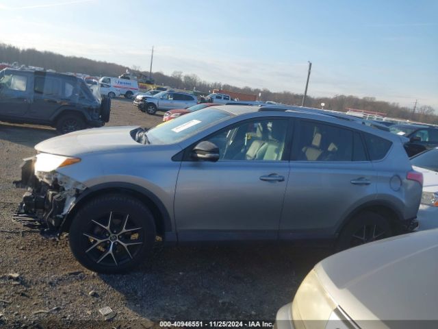 2T3JFREV3GW410955 Toyota RAV4 SE