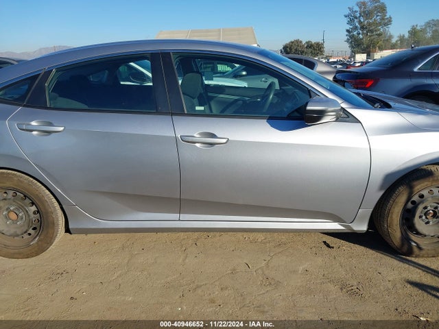 Honda Civic Lx 2019 2HGFC2F61KH555421 Image 14