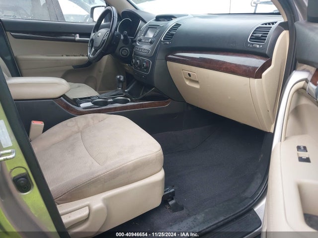 KIA SORENTO LX 2014 5XYKT4A61EG490041 Image 5