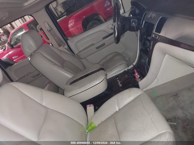 2008 CADILLAC ESCALADE ESV 1GYFK66838R106285 Photo 4