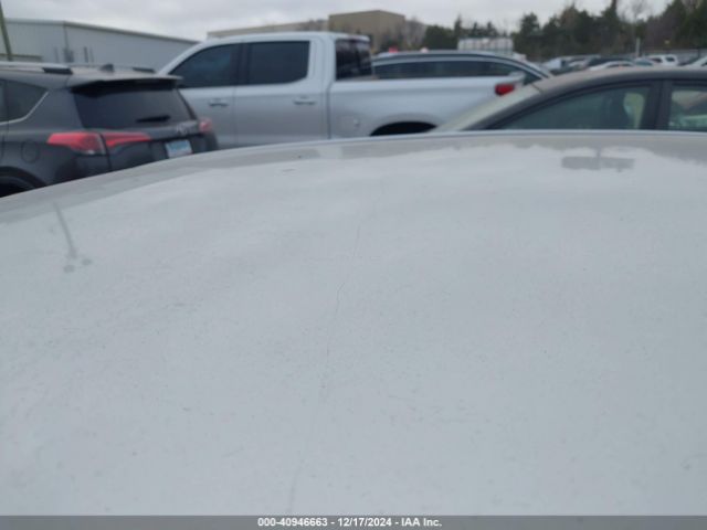 5YFBURHE3FP258240 Toyota COROLLA LE
