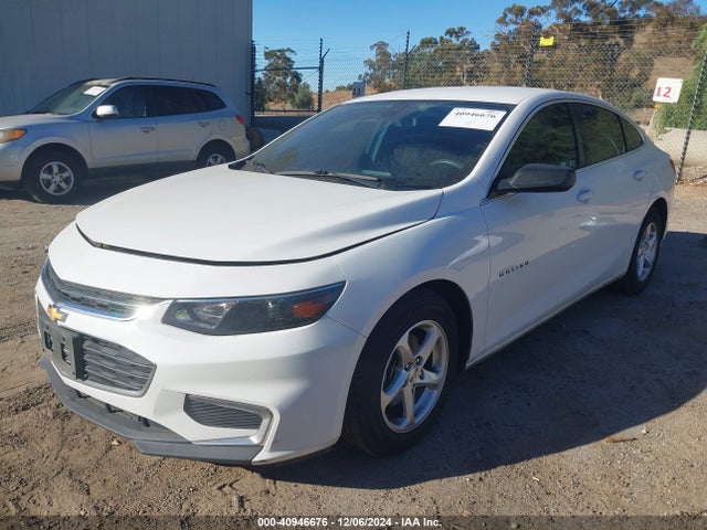 Chevrolet Malibu 1fl 2018 1G1ZC5ST5JF278905 Image 2