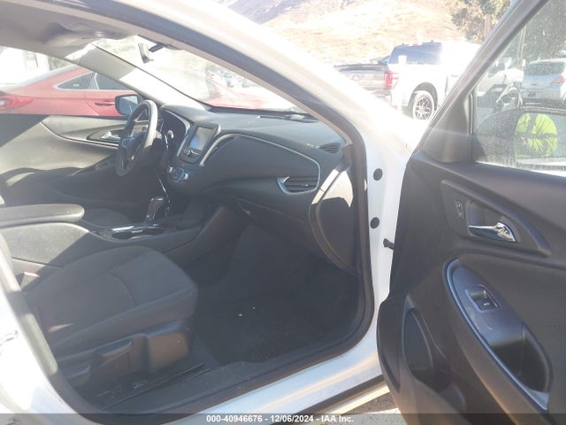 Chevrolet Malibu 1fl 2018 1G1ZC5ST5JF278905 Image 5
