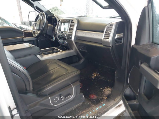 1FT8W3BT7HEE39334 Ford F-350 Platinum