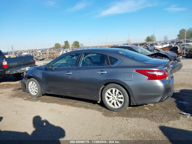 Nissan Altima 2.5 S 2018 1N4AL3AP1JC230709 Image 14