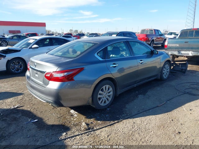 Nissan Altima 2.5 S 2018 1N4AL3AP1JC230709 Image 4