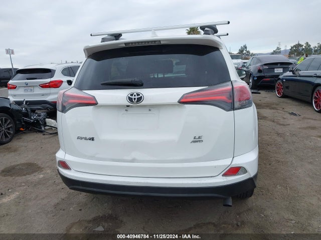 Toyota RAV4 LE 2017 2T3BFREVXHW613556 Image 16