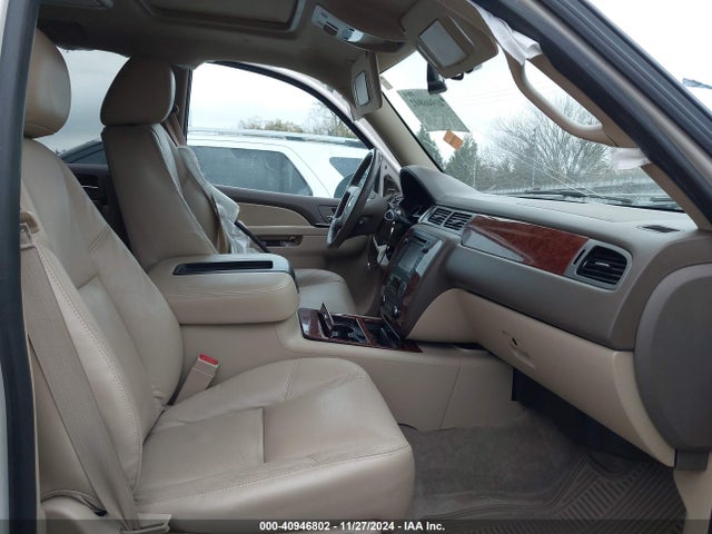 1GNSKCE02ER115710 Chevrolet Tahoe Ltz