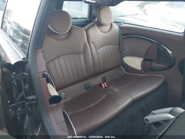 2010 MINI COOPER S CLUBMAN WMWMM3C58ATZ32488 Photo 7