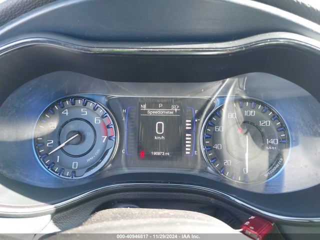 1C3CCCBB8FN685966 Chrysler 200 S