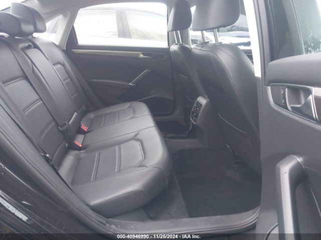 1VWBT7A32HC076831 Volkswagen Passat 1.8t Se