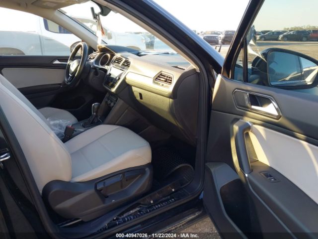 3VV3B7AX0JM221514 Volkswagen Tiguan 2.0t Se/2.0t Sel