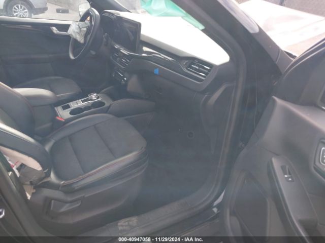 1FMCU0MN9PUB33510 Ford Escape St-line