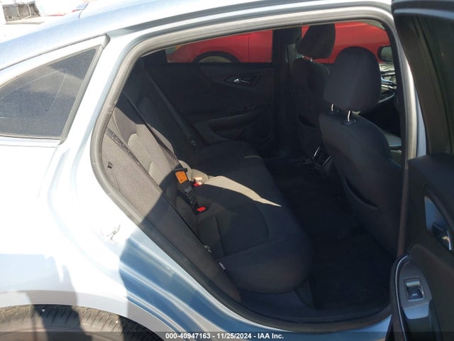 1G1ZE5ST3HF250105 Chevrolet MALIBU 1LT