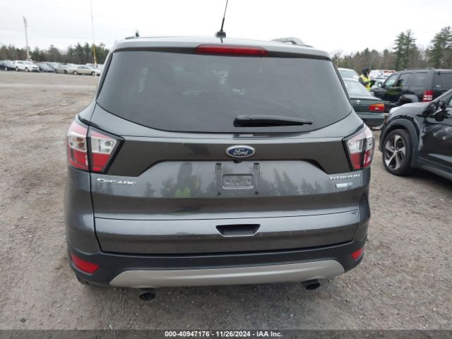 1FMCU9JD3HUE61121 Ford Escape Titanium