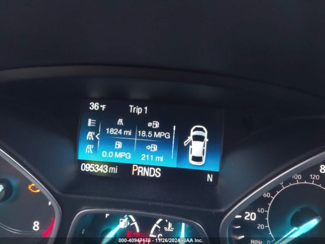 1FMCU9JD3HUE61121 Ford Escape Titanium
