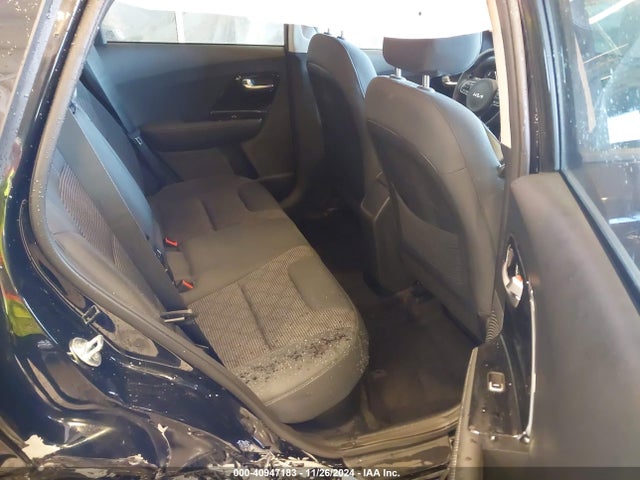 KIA Niro Lxs 2022 KNDCB3LC8N5509861 Image 8