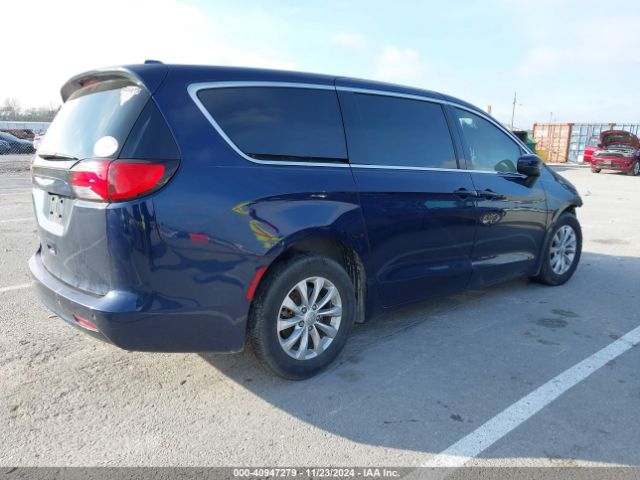 2C4RC1DG8HR782349 Chrysler Pacifica Touring
