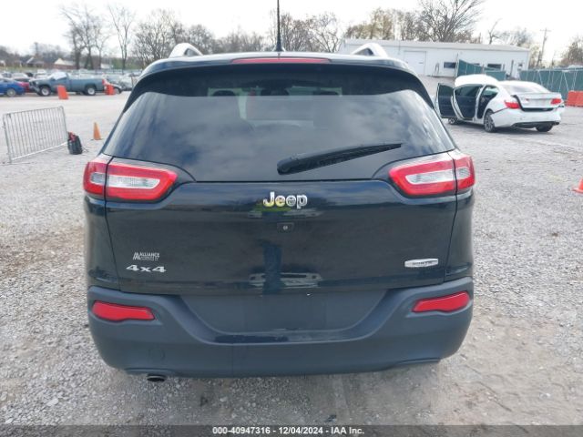 1C4PJMCB5FW648875 Jeep Cherokee Latitude