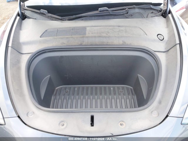 2021 TESLA MODEL Y 5YJYGDEE7MF088174 Photo 9