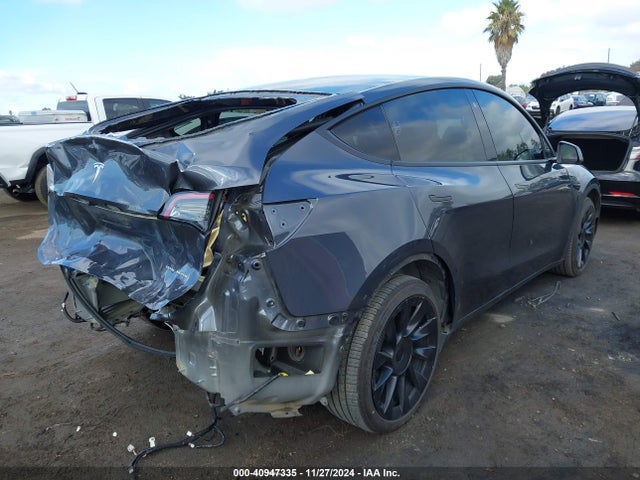 2021 TESLA MODEL Y 5YJYGDEE7MF088174 Photo 3