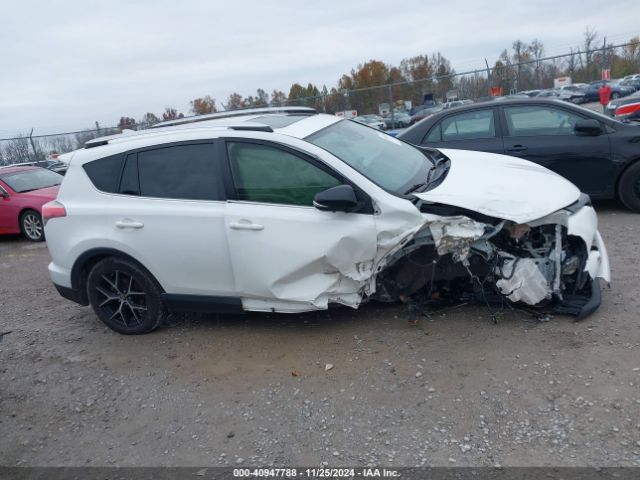 JTMNFREV4GJ084552 Toyota RAV4 SE