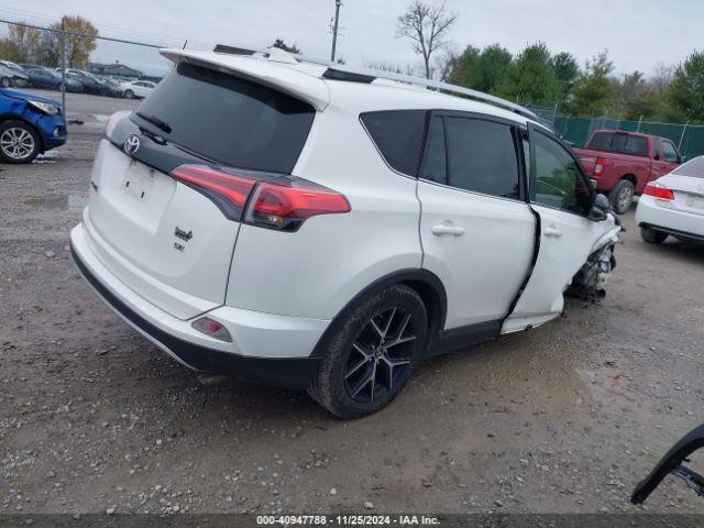 JTMNFREV4GJ084552 Toyota RAV4 SE