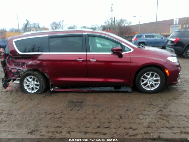 2C4RC1BG8MR593570 Chrysler Pacifica Touring L
