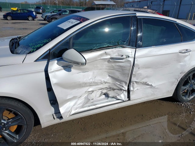 3FA6P0VP8HR397499 Ford Fusion Sport