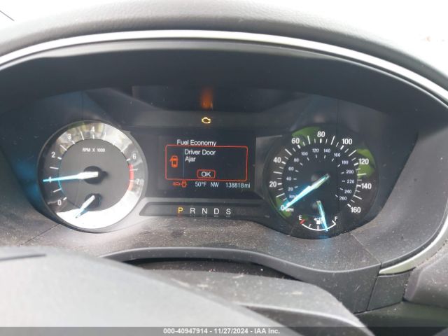 3FA6P0HD0FR176932 Ford FUSION SE