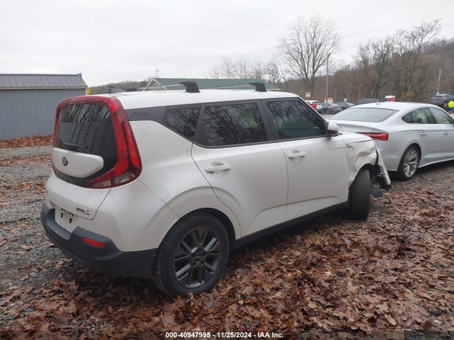 KIA SOUL S 2021 KNDJ23AU6M7797496 Image 4