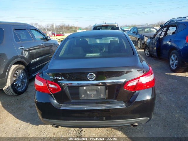 Nissan Altima 2.5 S 2017 1N4AL3AP0HC241209 Image 16