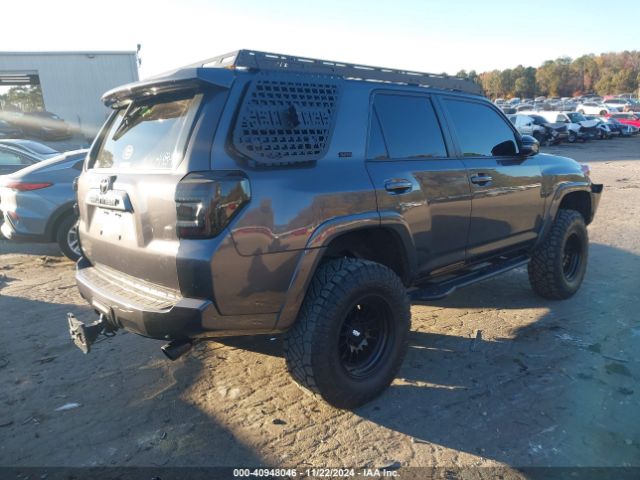 2018 TOYOTA 4RUNNER JTEBU5JR3J5483720 Photo 3