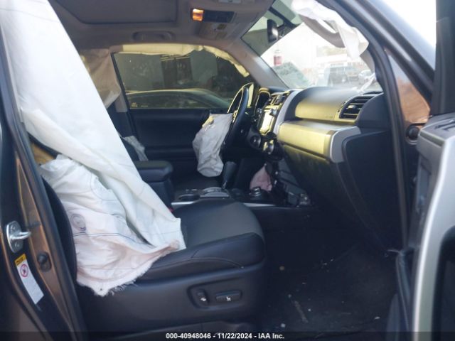 2018 TOYOTA 4RUNNER JTEBU5JR3J5483720 Photo 4