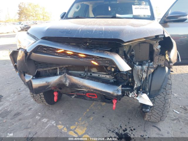 2018 TOYOTA 4RUNNER JTEBU5JR3J5483720 Photo 5
