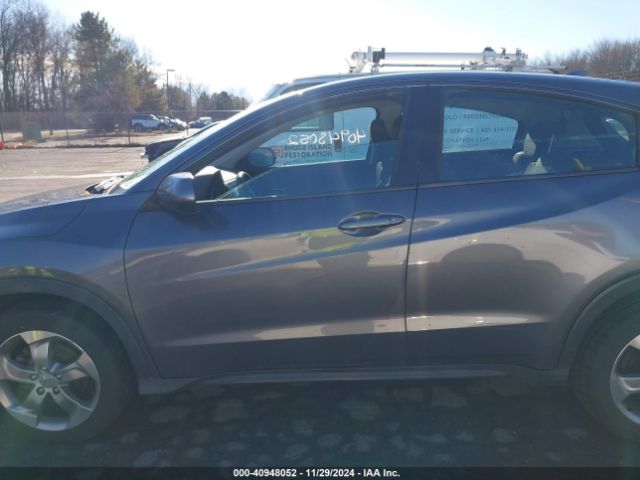 3CZRU6H39JG722295 Honda HR-V LX