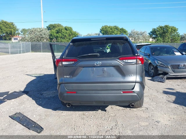 Toyota RAV4 LE 2021 2T3H1RFV1MC132890 Image 17