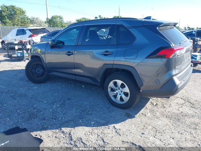 Toyota RAV4 LE 2021 2T3H1RFV1MC132890 Image 3