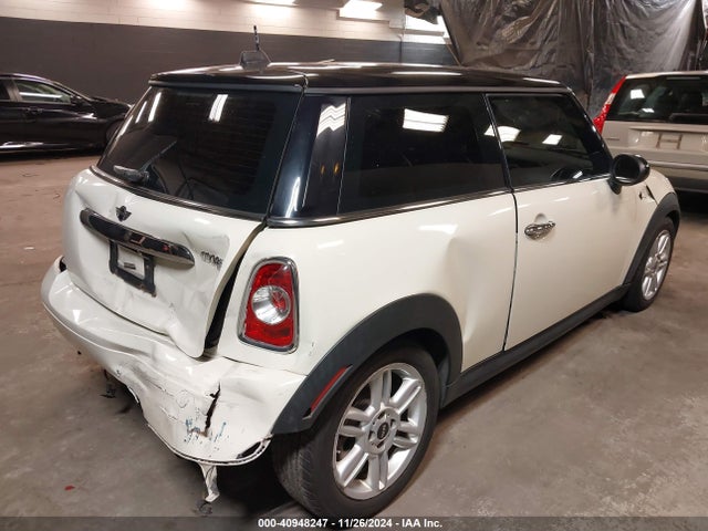 2012 MINI COOPER WMWSU3C5XCT264932 Photo 5