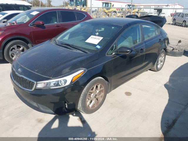 KIA FORTE LX 2017 3KPFL4A72HE007247 Image 2