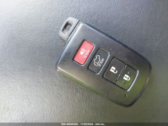 JTMYFREV6FD074745 Toyota Rav4 Limited