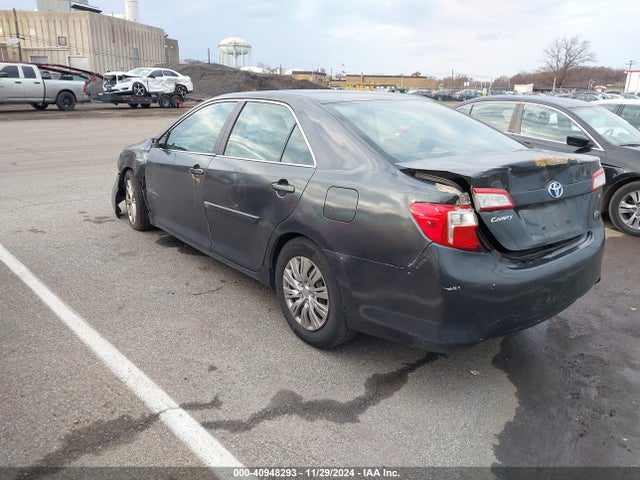 4T1BD1FK5EU112588 Toyota Camry Hybrid Le