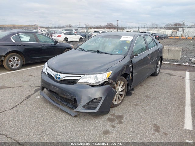 4T1BD1FK5EU112588 Toyota Camry Hybrid Le