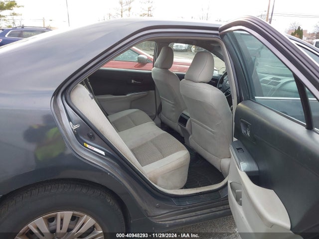 4T1BD1FK5EU112588 Toyota Camry Hybrid Le