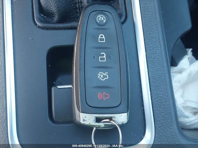 1FMCU9GD1KUC51552 Ford ESCAPE SE