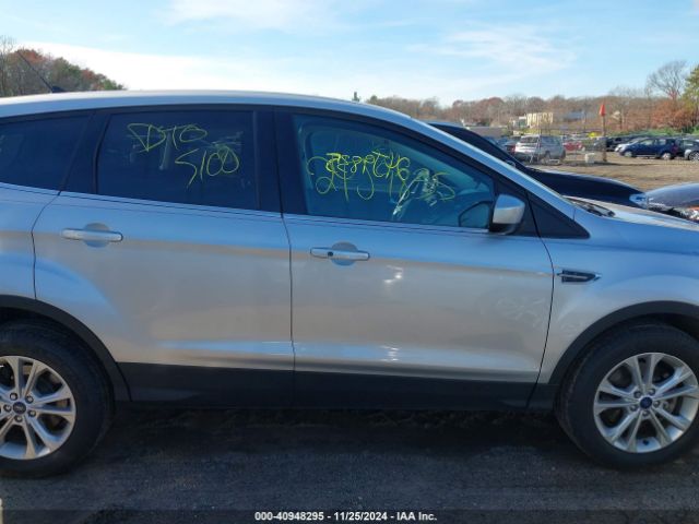 1FMCU9GD1KUC51552 Ford ESCAPE SE