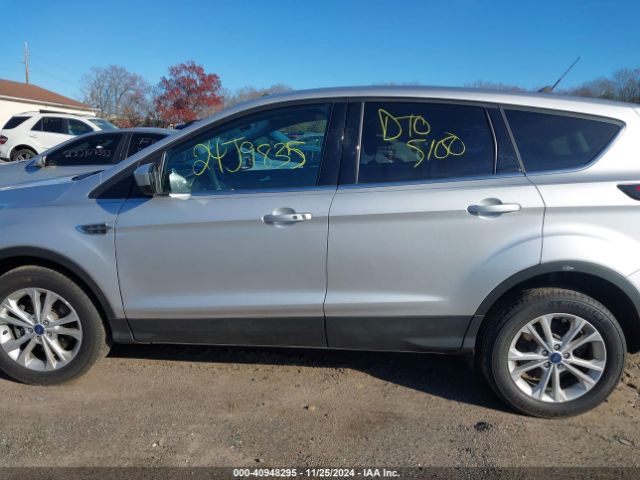 1FMCU9GD1KUC51552 Ford ESCAPE SE