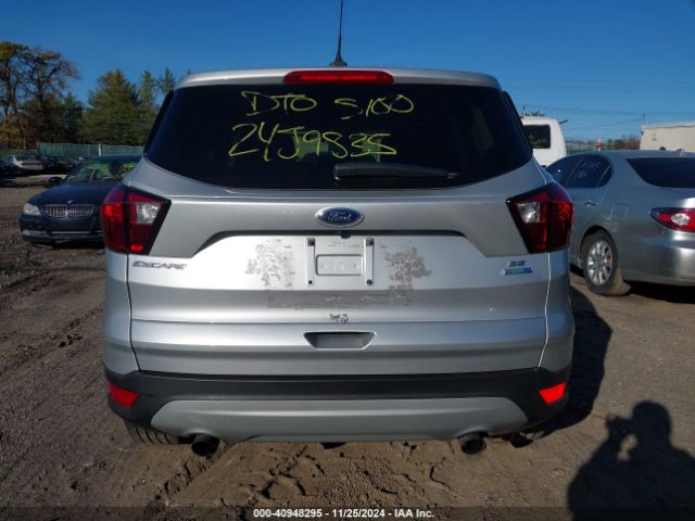 1FMCU9GD1KUC51552 Ford ESCAPE SE