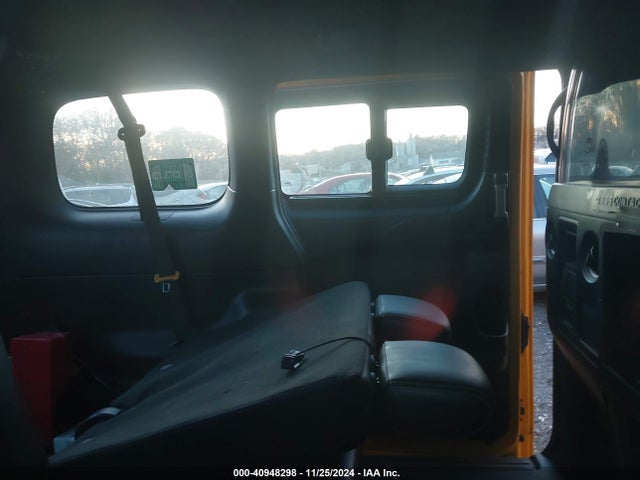 3N8CM0JT2FK715393 Nissan NV200 TAXI